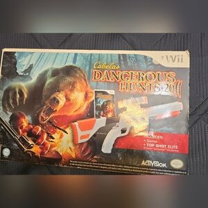 Cabela's Dangerous Hunts 2011 Wii Game with Gun